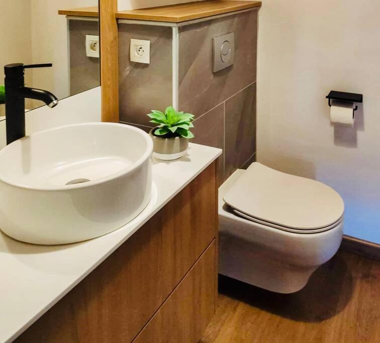 Sunbliss Appartement Сен-Жиль-ле-Бэн Экстерьер фото